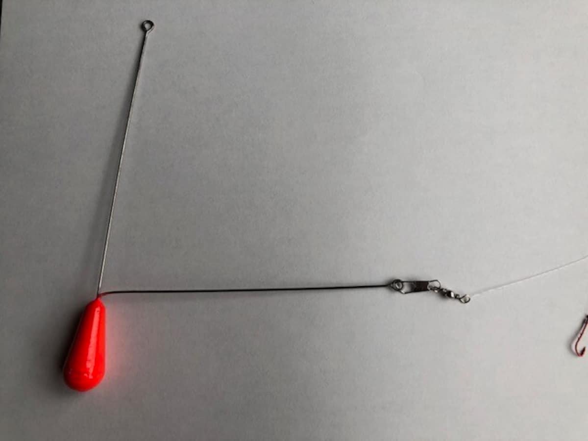 ダイソーの釣具「ちょい投げ仕掛けセット」は天秤を曲げて仕掛けをセット