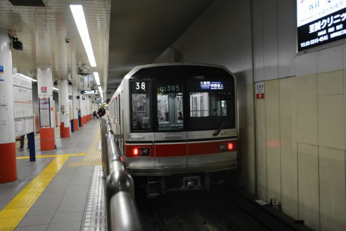 支線内のみを往復する電車