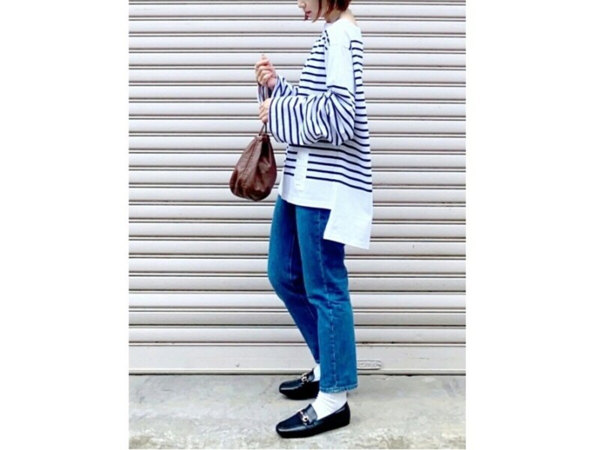 【OKコーデ】どこかエッジの効いたシルエットを選ぶのもおすすめ　出典：WEAR