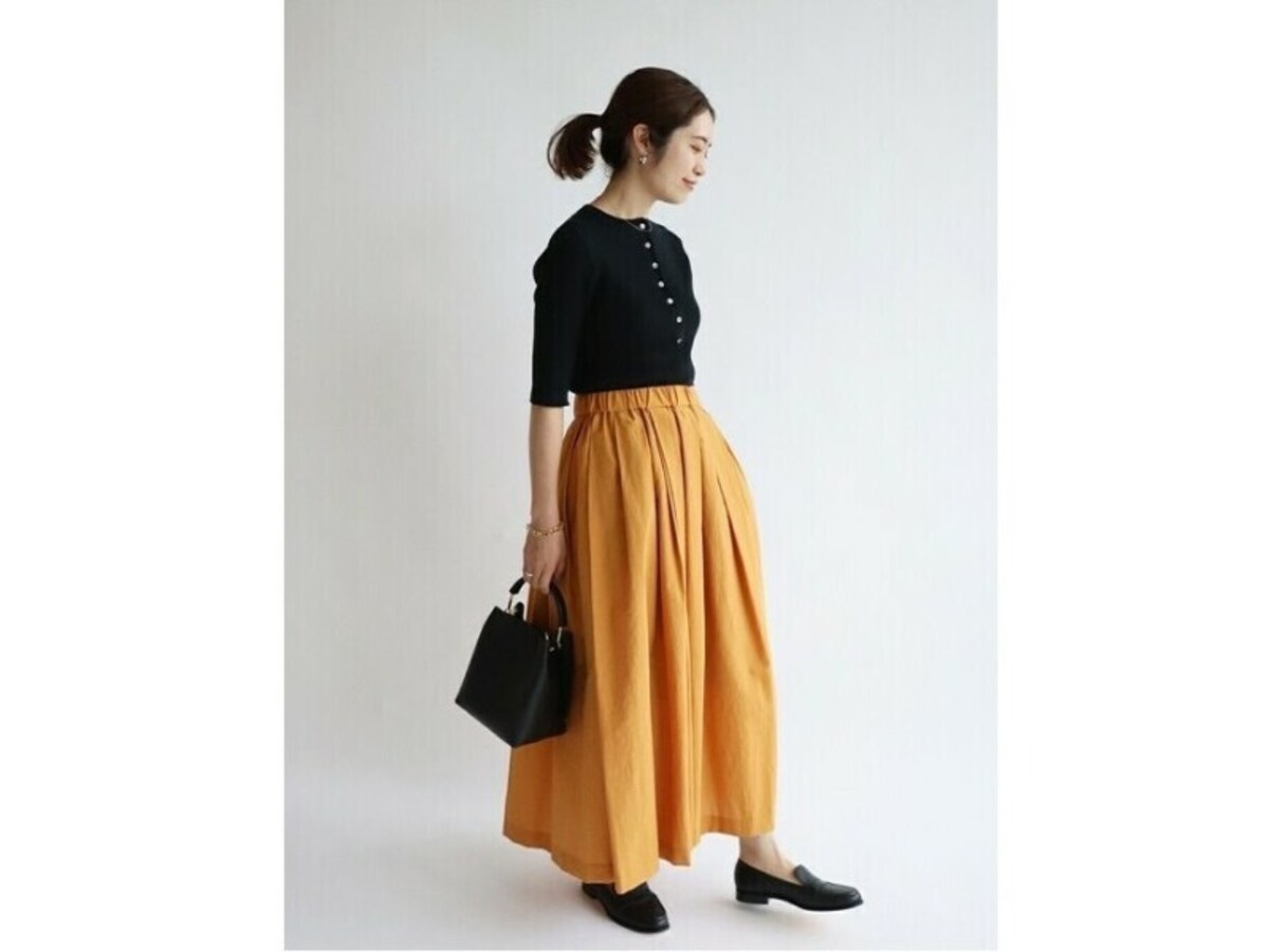 【OKコーデ】中途半端な丈よりはロング丈のほうが使いやすいことも　出典：WEAR