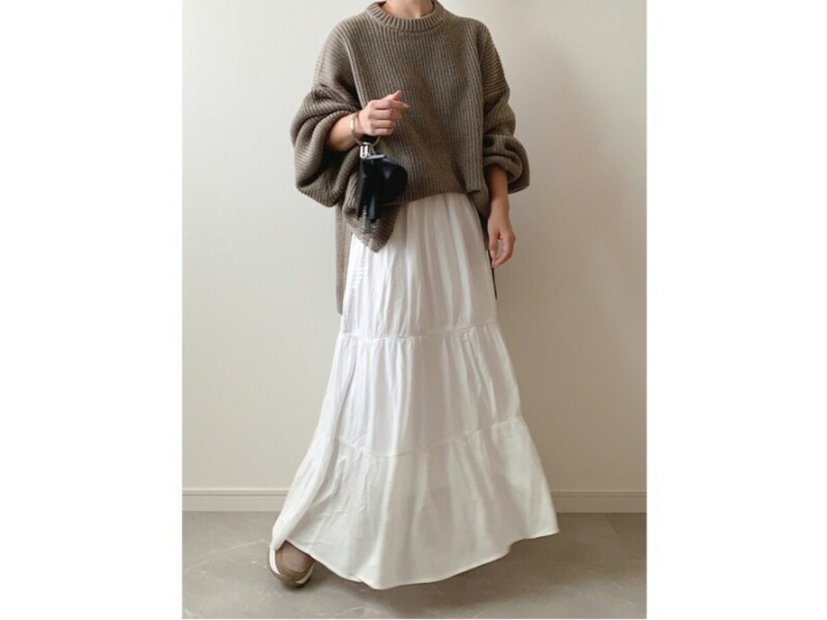 【OKコーデ】トップスとボトムスの素材にメリハリを意識すると◎　出典：WEAR