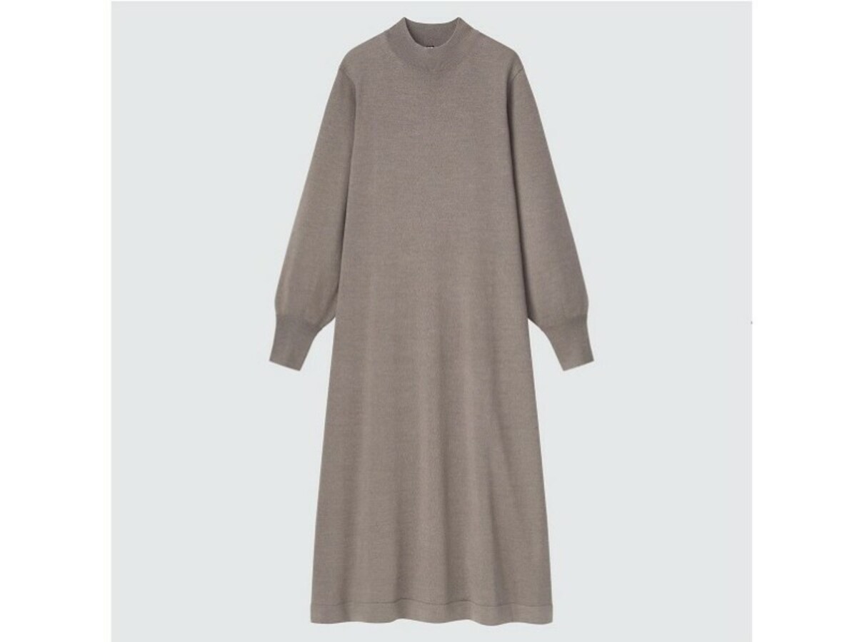 ユニクロ　メリノブレンドAラインワンピース　3990円（税込）