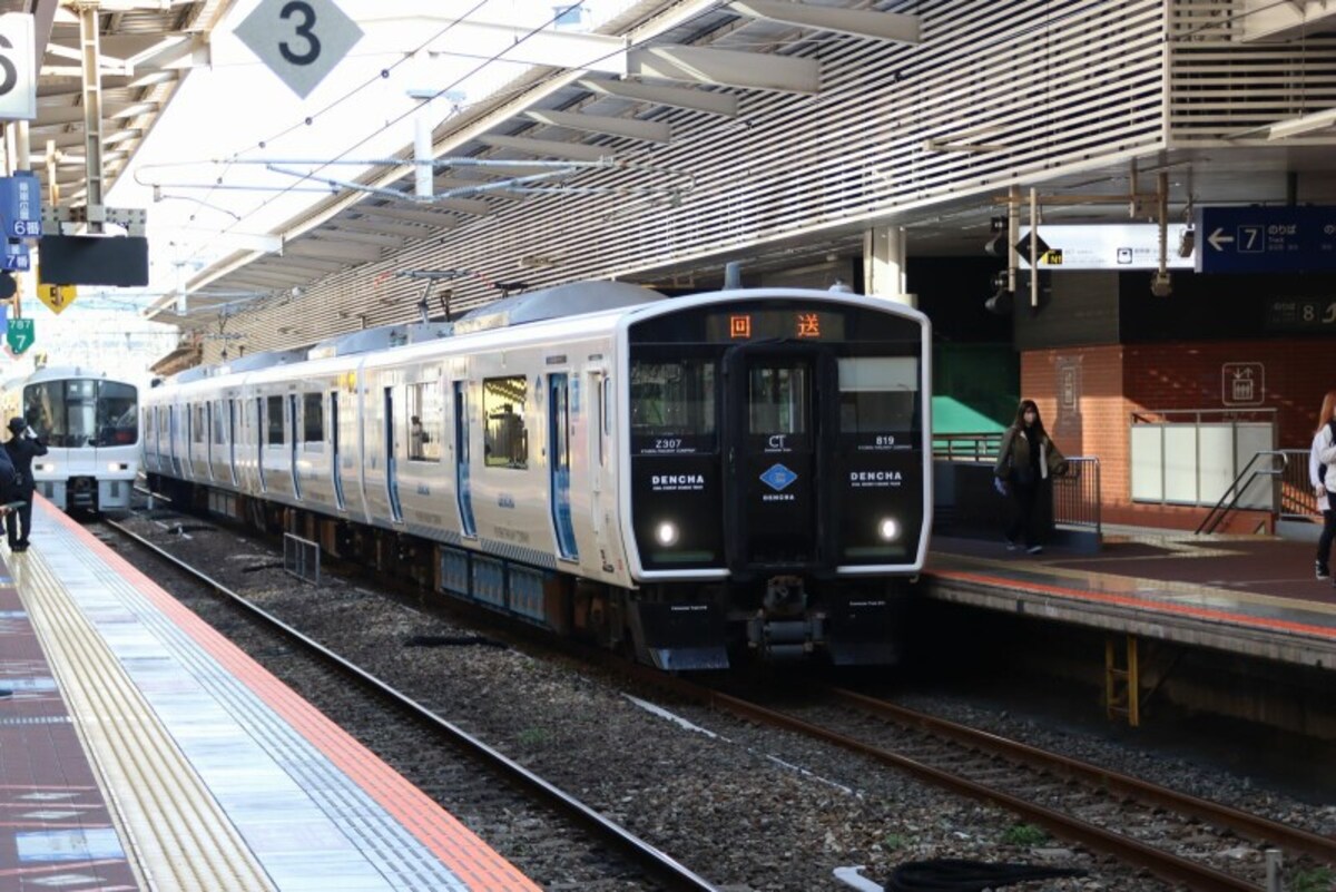 博多駅に乗り入れたDENCHA