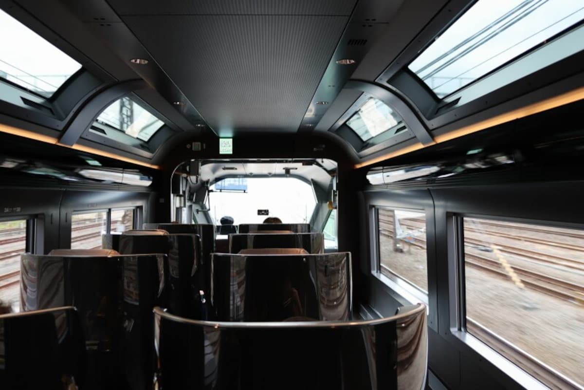 車内
