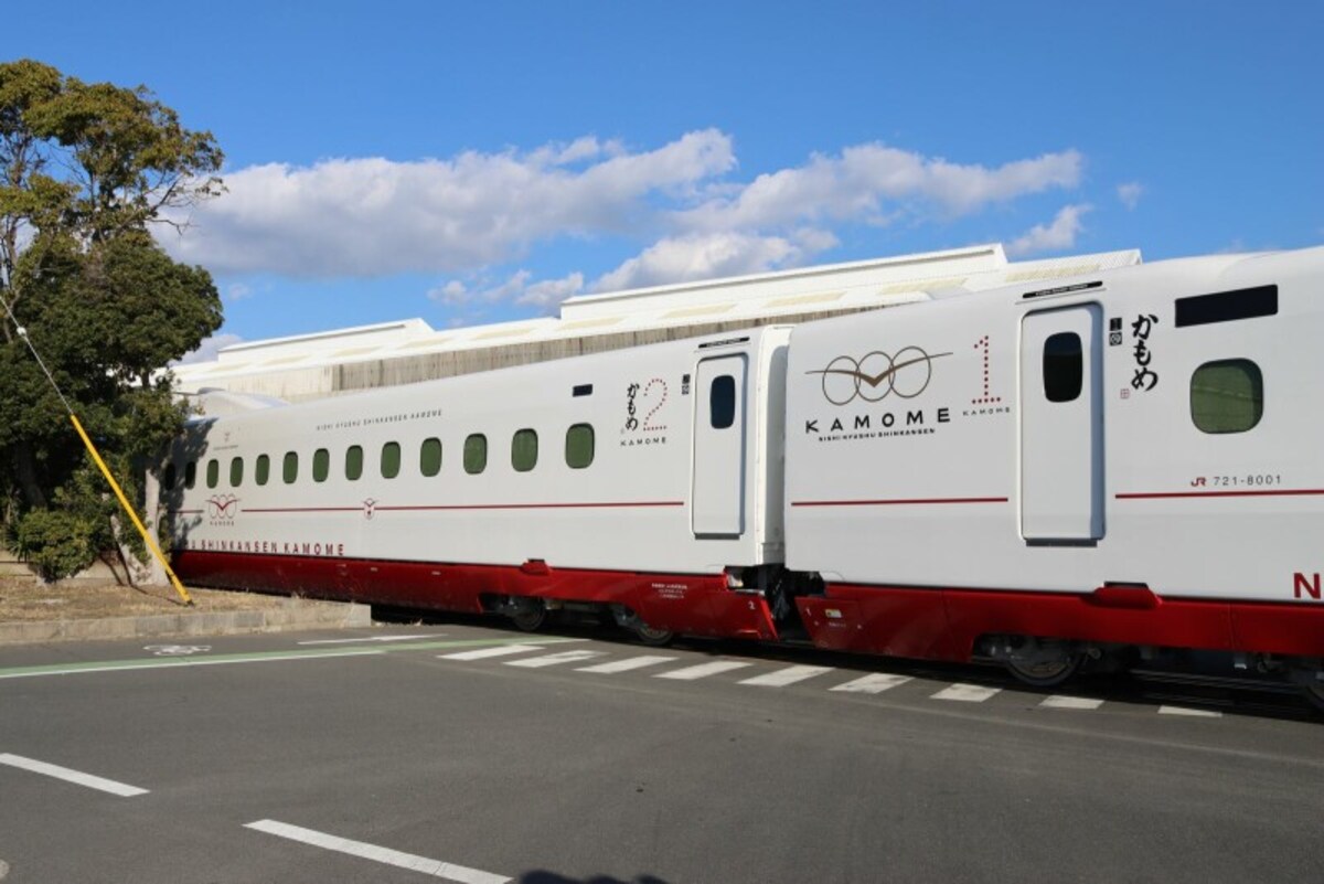 1号車後部と2号車の様子