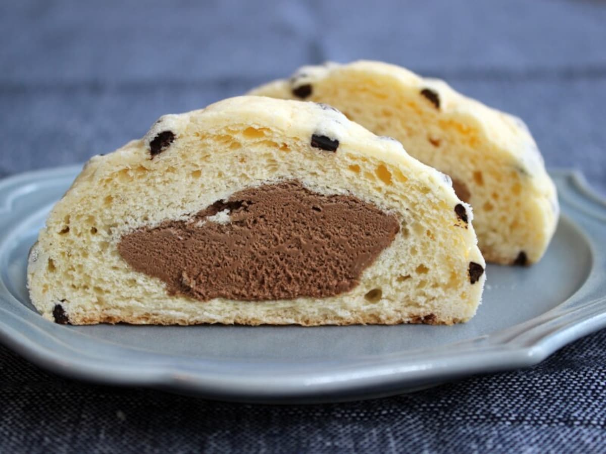 冷たく食べるチョコチップメロンパン
