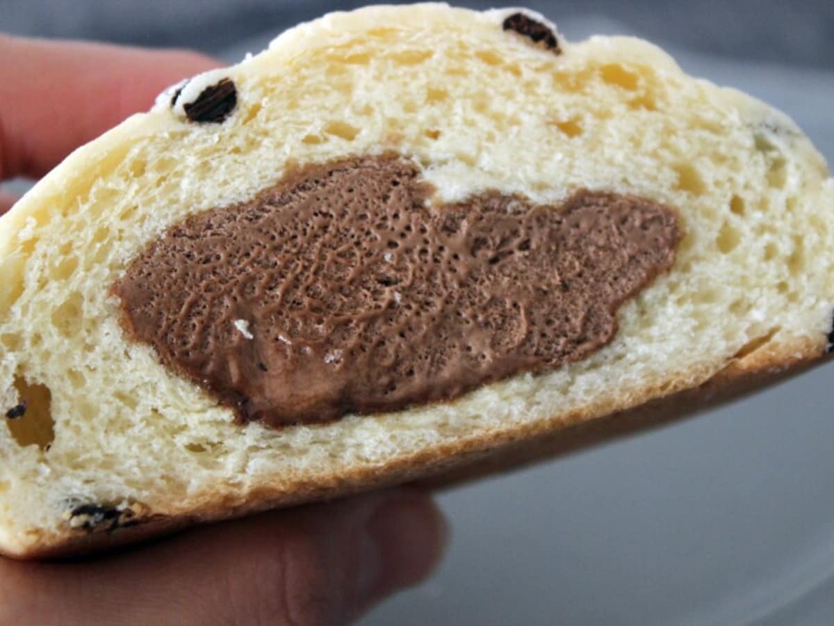 冷たく食べるチョコチップメロンパン