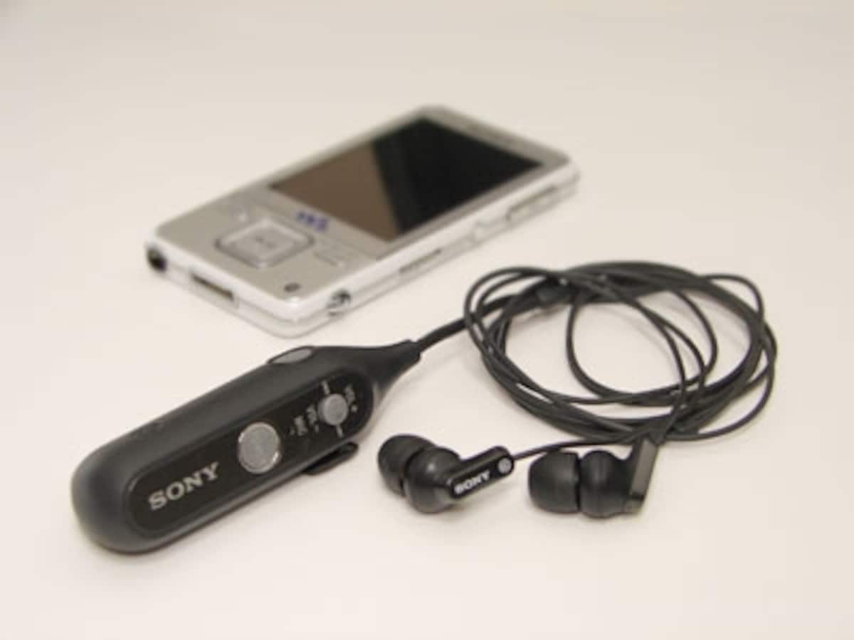 Bluettoothインナーイヤーヘッドホン「ソニー DR-BT100CX」