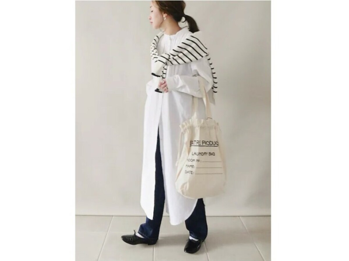 前開きのロング丈シャツワンピースは着まわせて優秀です　出典：WEAR