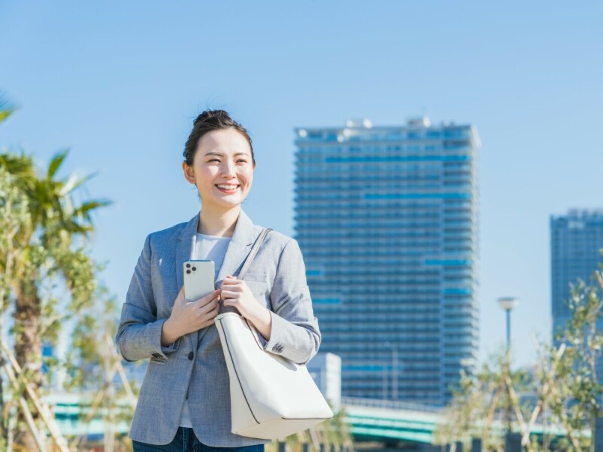 ジャケット　女性　左前