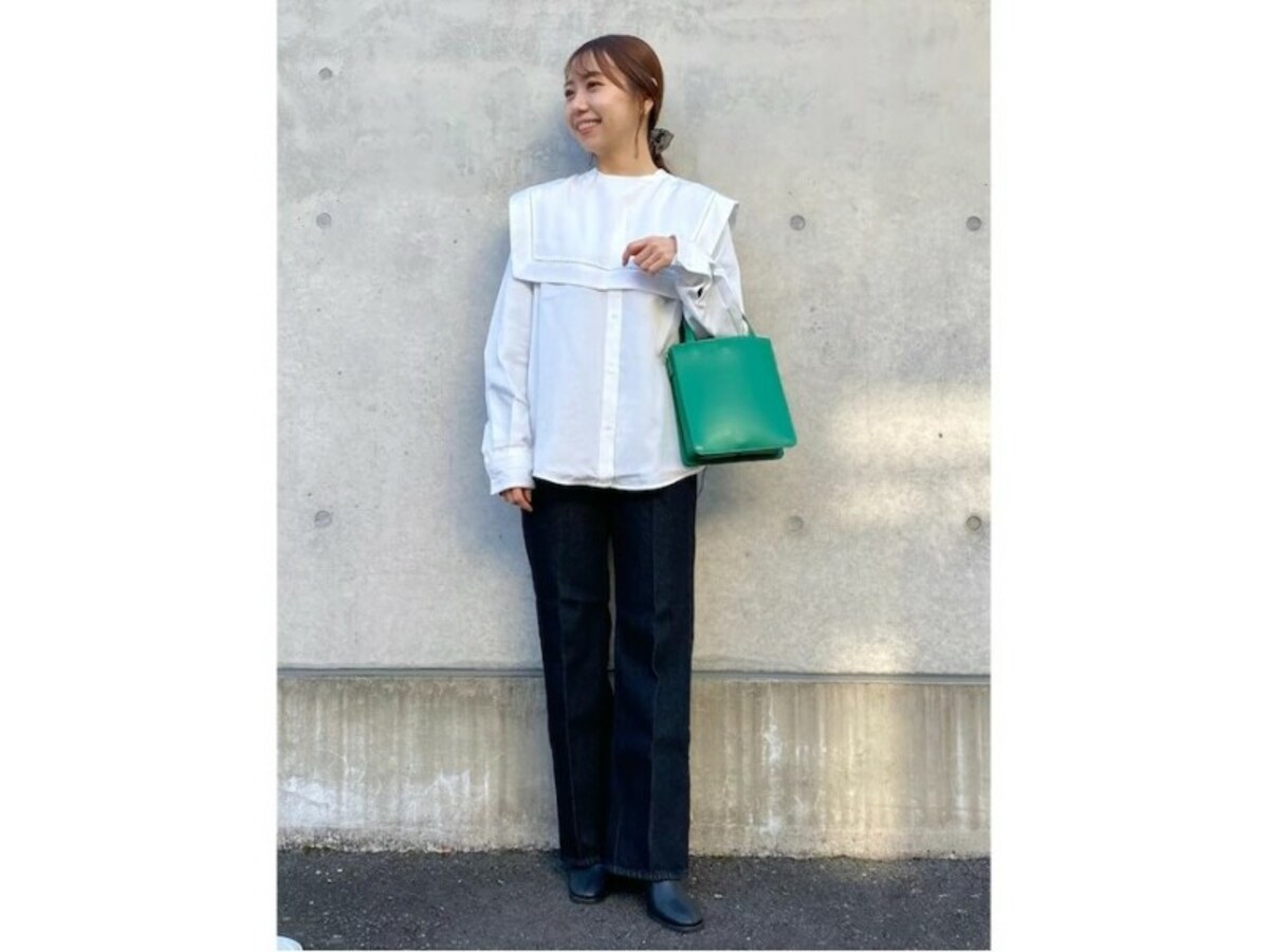 トレンドアイテムを合わせてデニムコーデに今っぽさをプラス　出典：WEAR