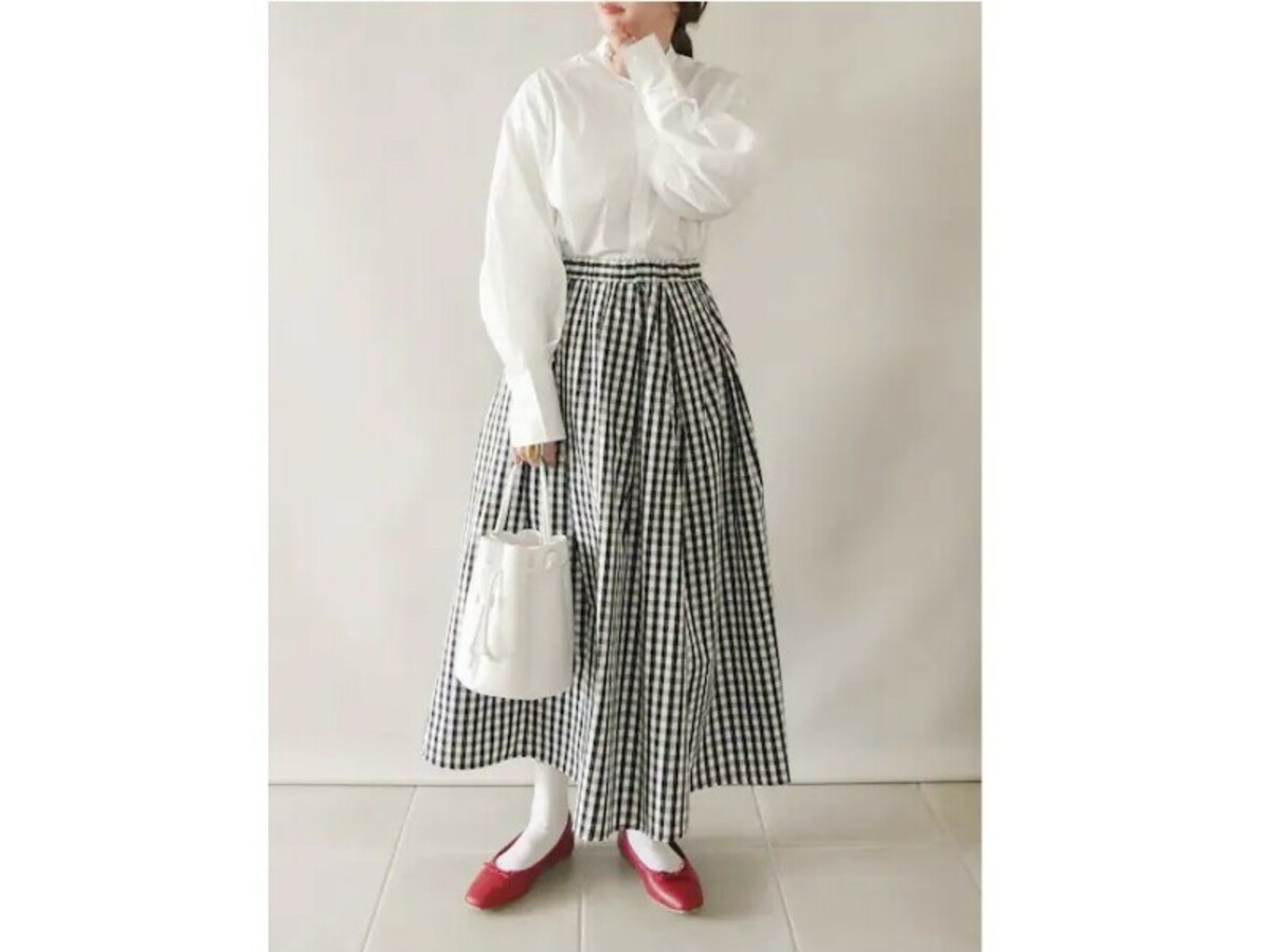 【OKコーデ】ジーユーのフラットシューズはプチプラな上ファンの多い優秀アイテム　出典：WEAR
