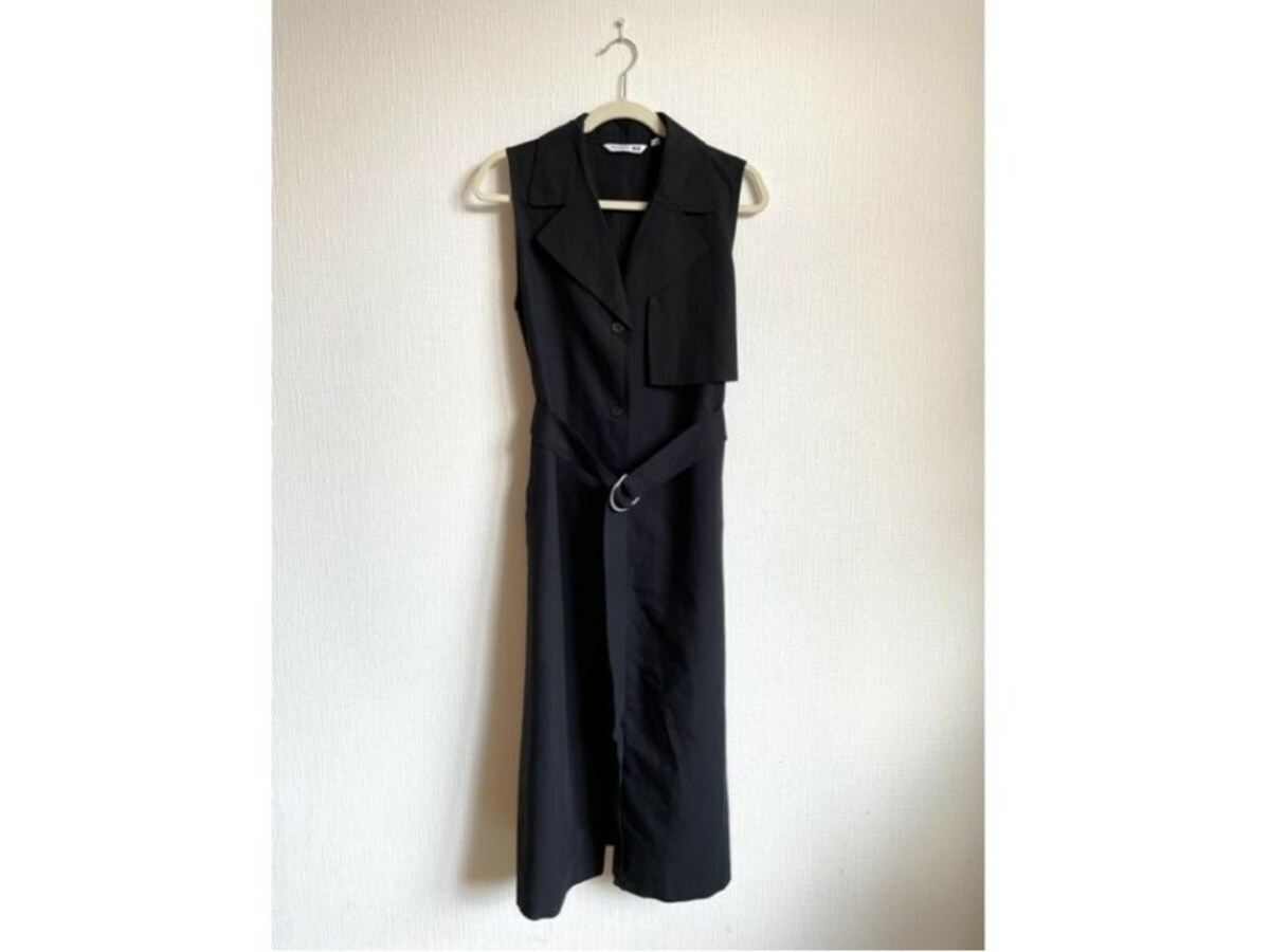 ユニクロ リネンブレンド ラペルワンピース 4990円（税込）