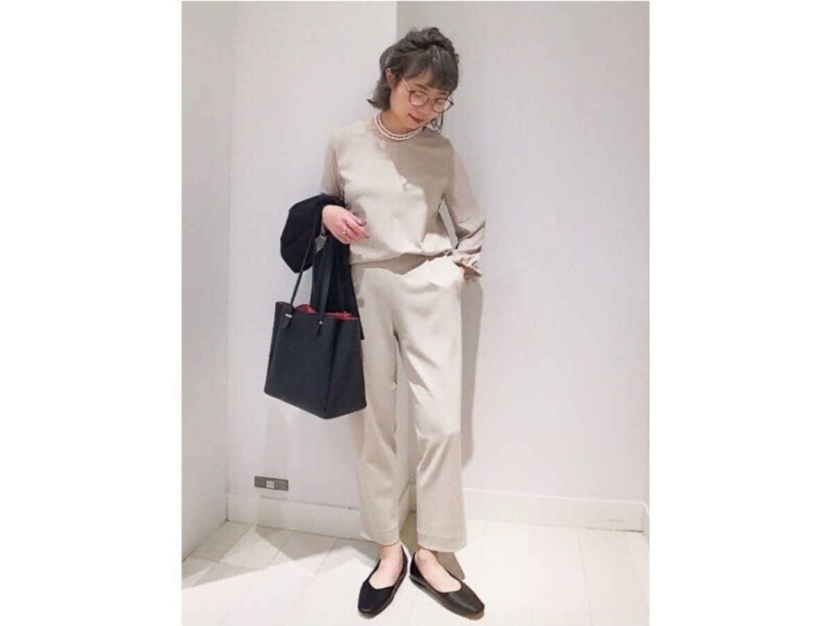 それぞれ単品でも大活躍！ ベージュのセットアップは万能　出典：WEAR