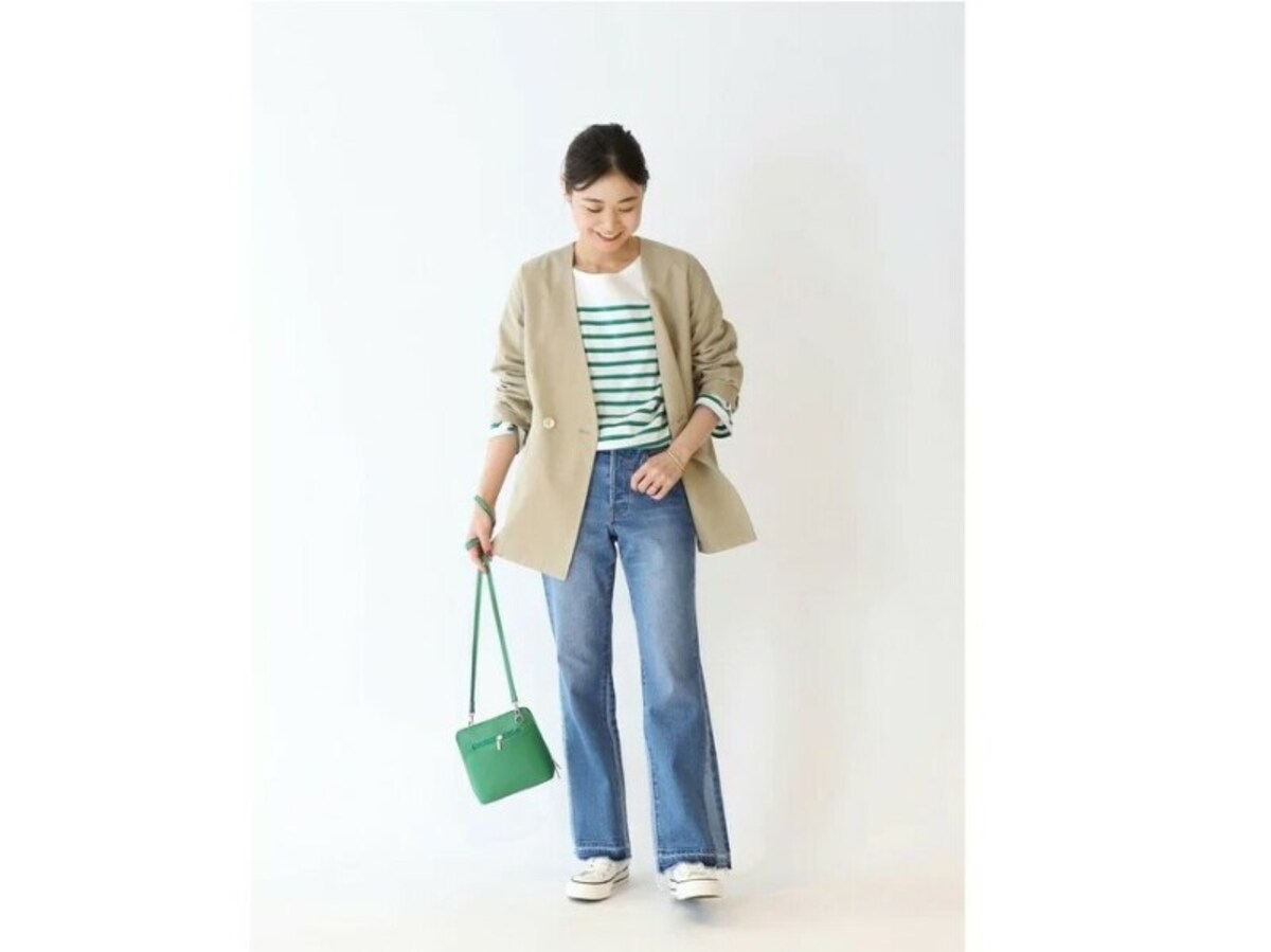 ジャケットと合わせてミックスカジュアルコーデに　出典：WEAR