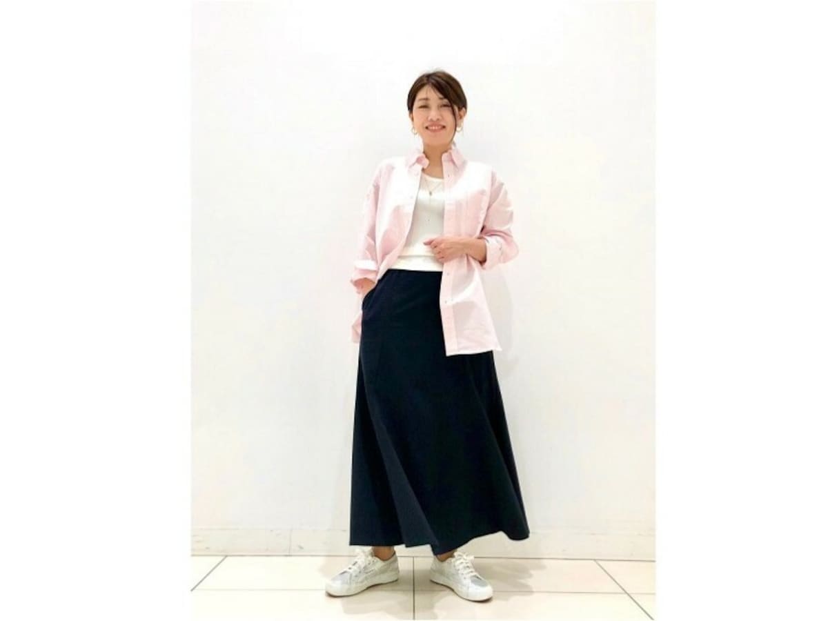 メンズのストライプシャツは「ピンク」が狙い目！　出典：StyleHint