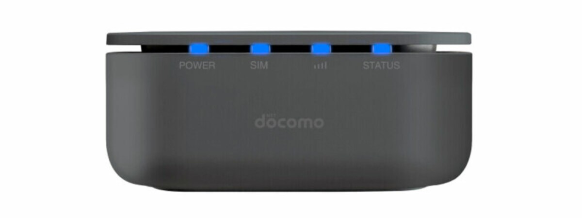 NTTドコモが提供を開始した「homeでんわ」を利用するためのデバイス「HP01」