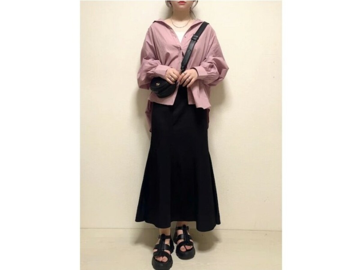 ウエストまわりはすっきり、裾がフレアな「マーメイドスカート」は一押し　出典：WEAR