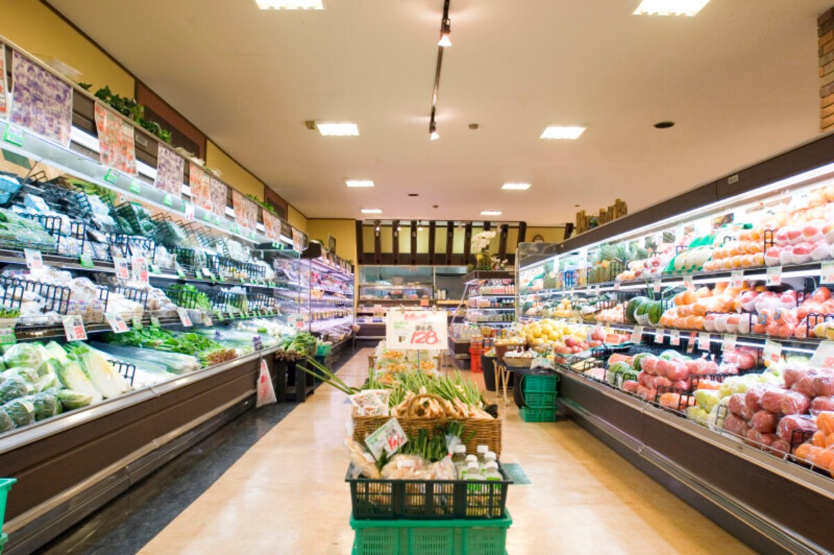 スーパー野菜売り場