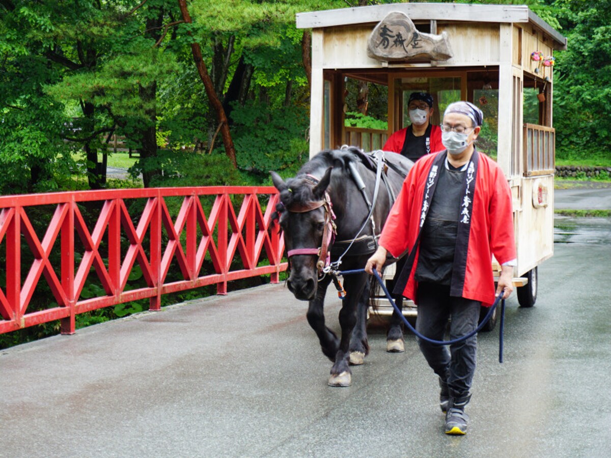 星野リゾート　青森屋　季節の乗馬体験