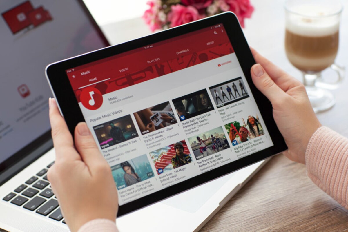 YouTubeの「おすすめ動画」はどういう仕組で表示される？（画像はイメージ）