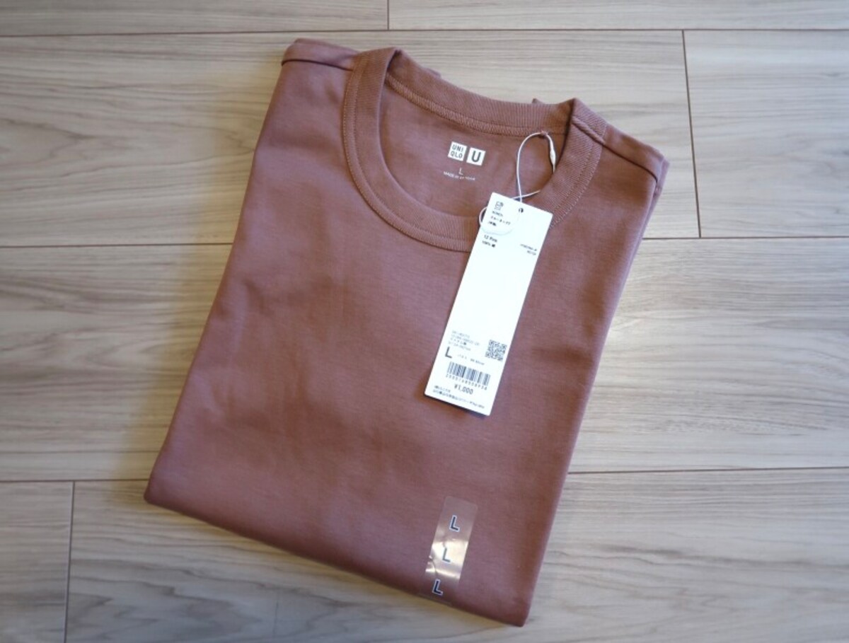 ユニクロ クルーネックT 1000円(税込)