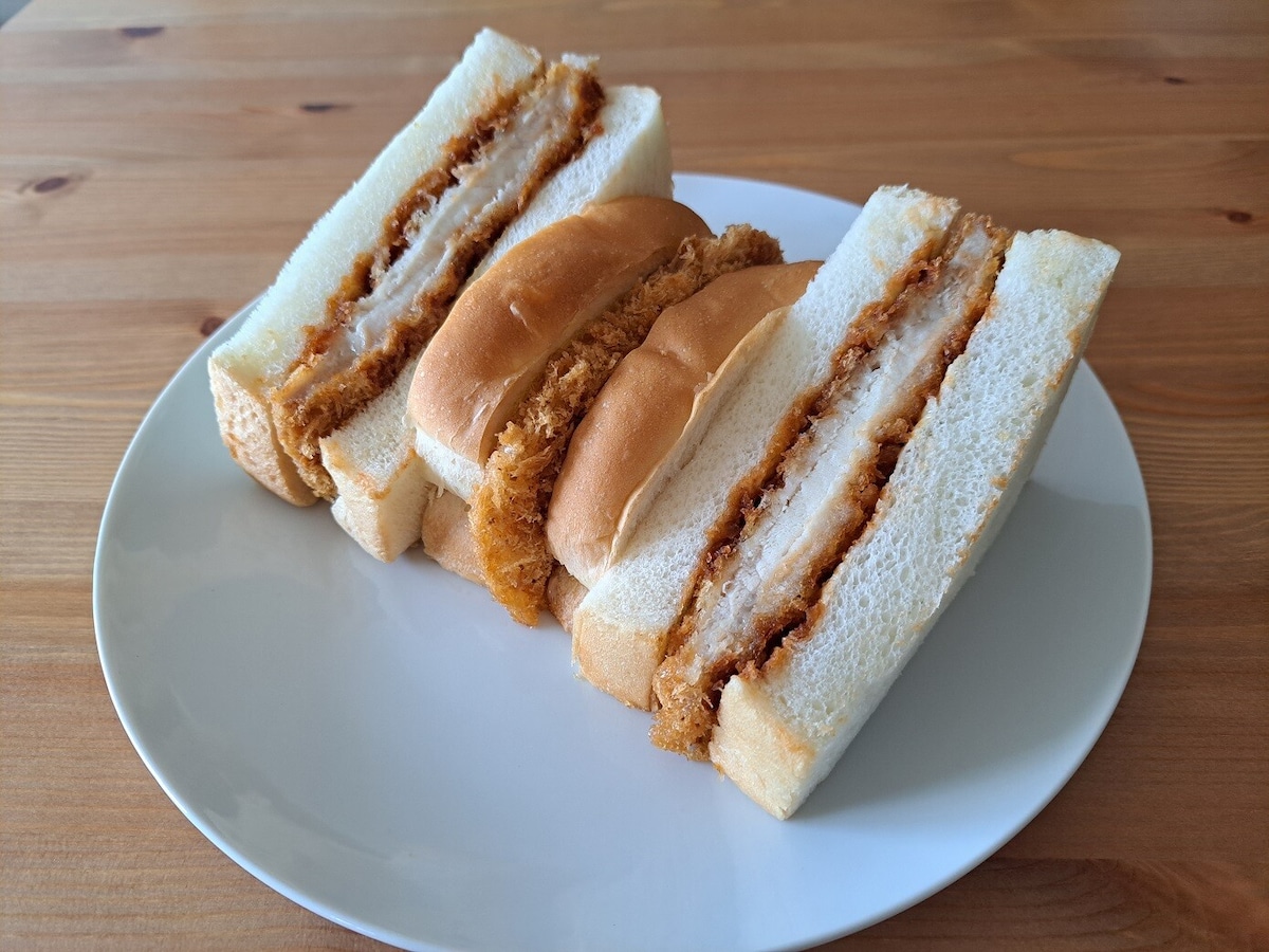 コメダ珈琲の「カツサンド（持ち帰り限定）」