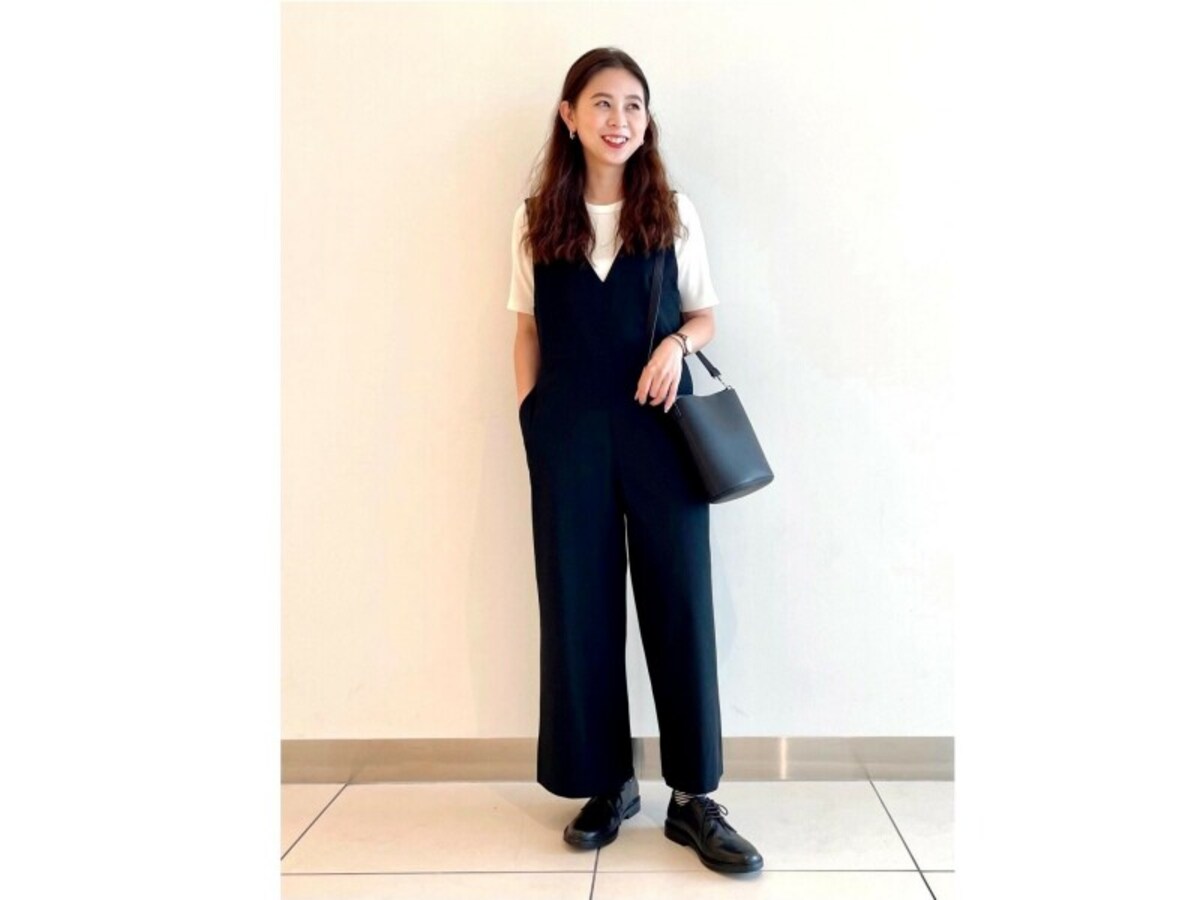 合わせるコーデも選ばず、程よいサイズ感で使い勝手も抜群　出典：StyleHint