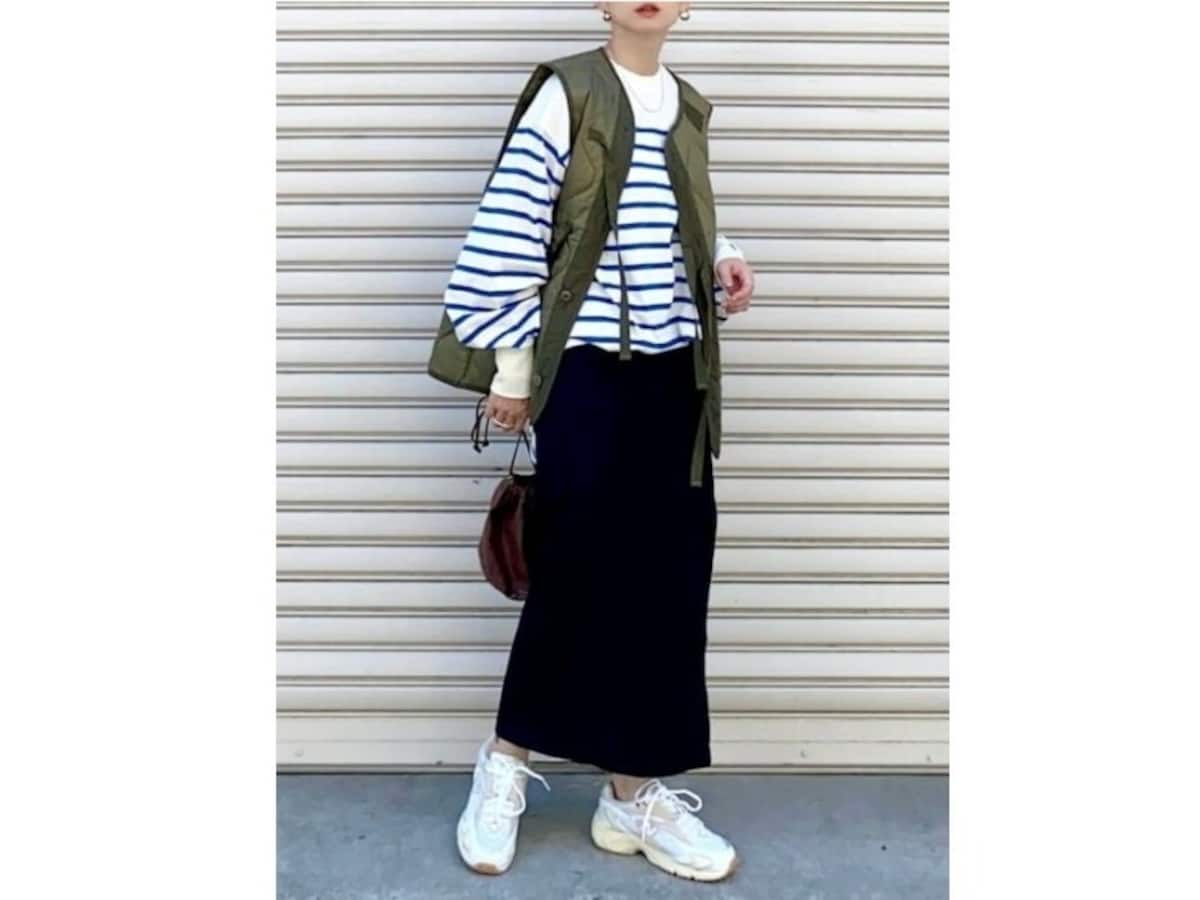 さっと羽織れて軽やかに動けるベストは持っておくと便利です　出典：WEAR
