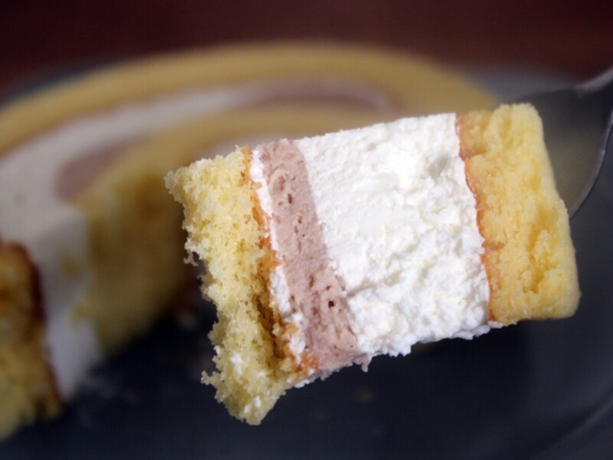 エイジニッタ監修ロールケーキマロン