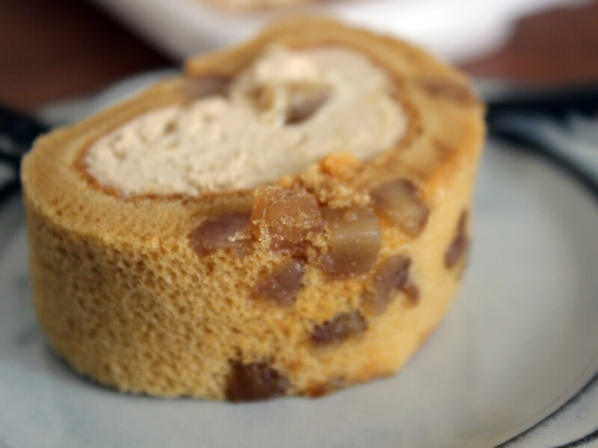 ごろっと栗のもち食感ロール