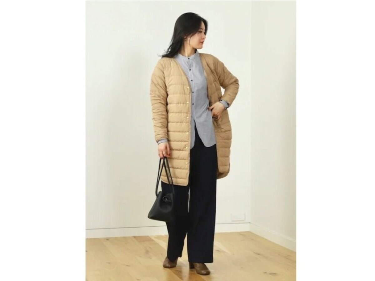 【OKコーデ】薄手でもしっかり暖かいダウンコートは通勤にも使いやすくて◎　出典：WEAR