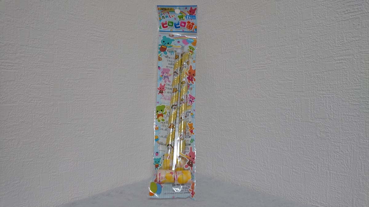 セリアの「ピロピロ笛」