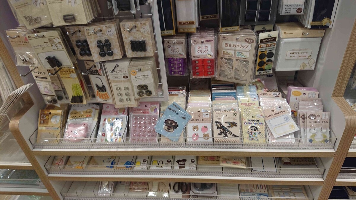 セリアの「ワッペン」の売り場