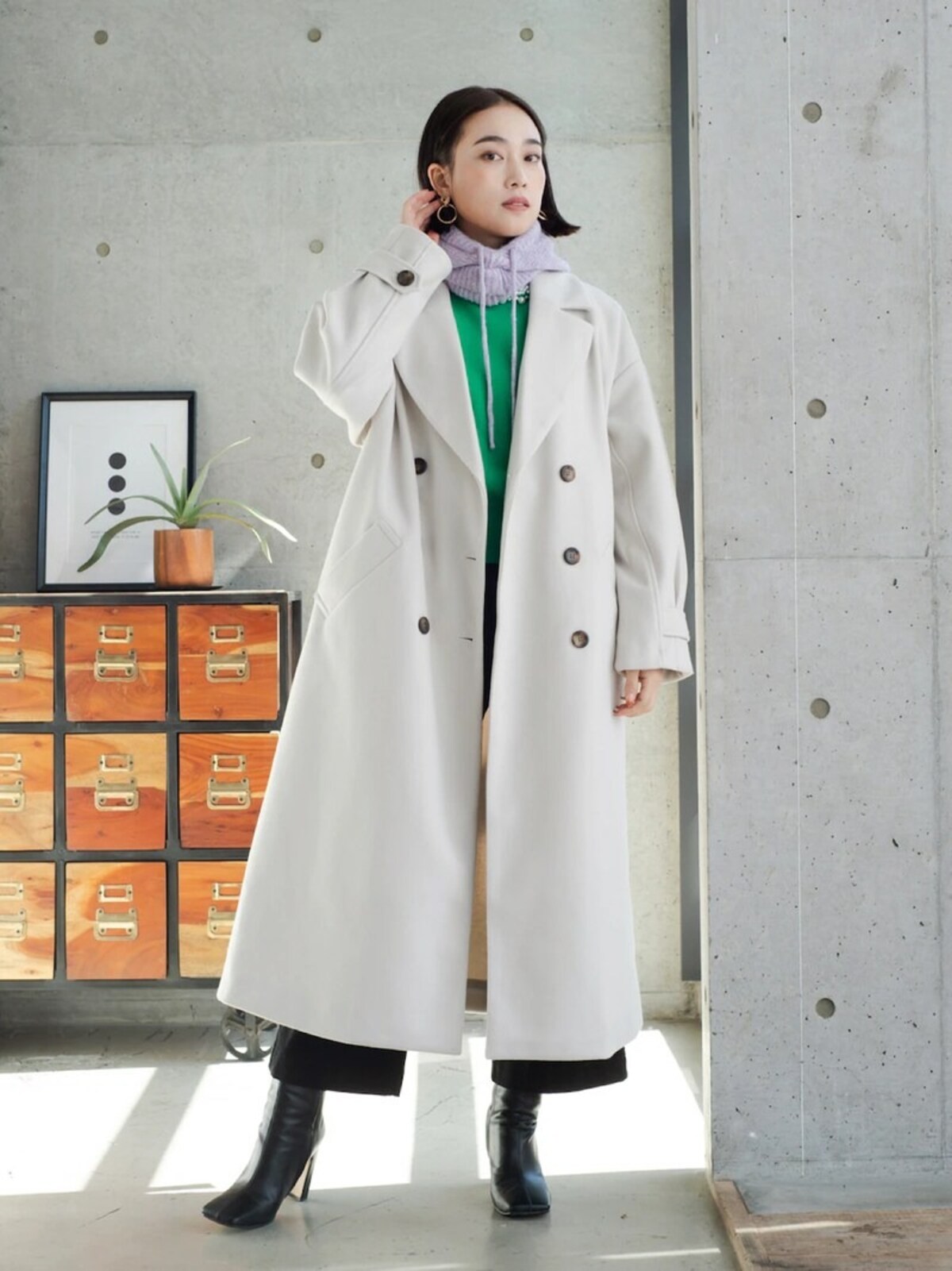 ウェーブタイプは柔らかい色や素材がおすすめ　出典：WEAR