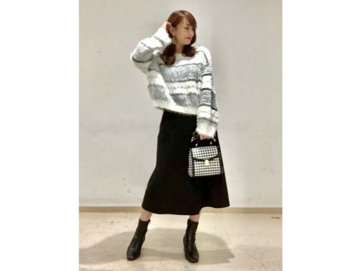 ブーツ等とも合わせやすい使いやすい丈感が◎　出典：StyleHint