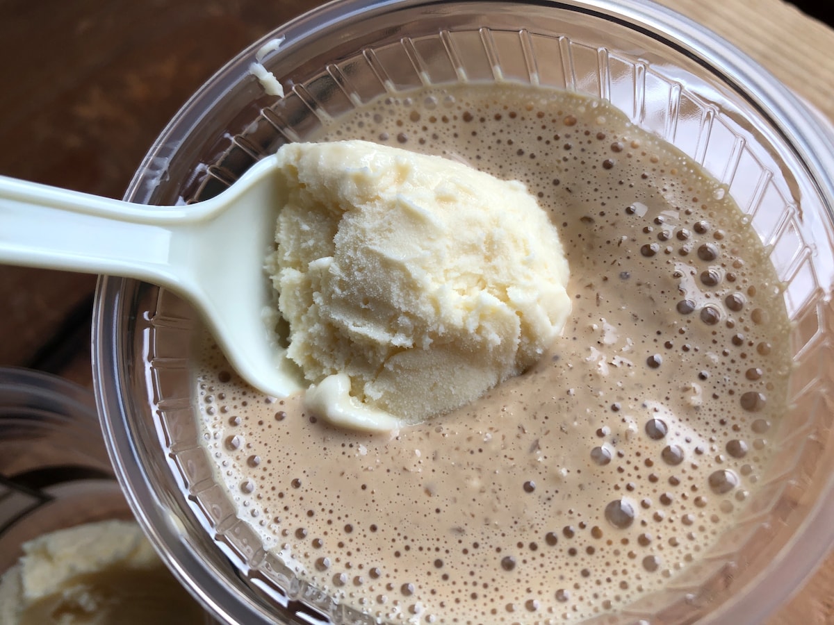タリーズコーヒーの「Tʼs アイス　バニラ」をトッピング