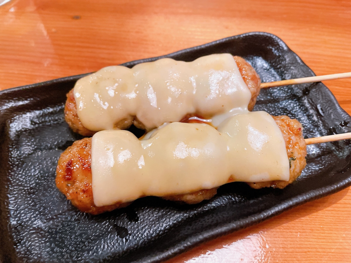 つくね×甘辛だれ×チーズが相性抜群！