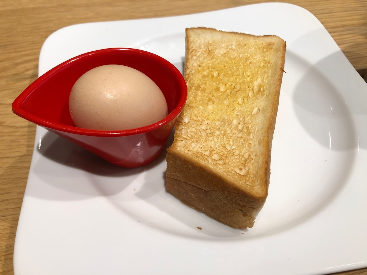 むさしの森珈琲の「モーニングサービス」のトーストはサクサク