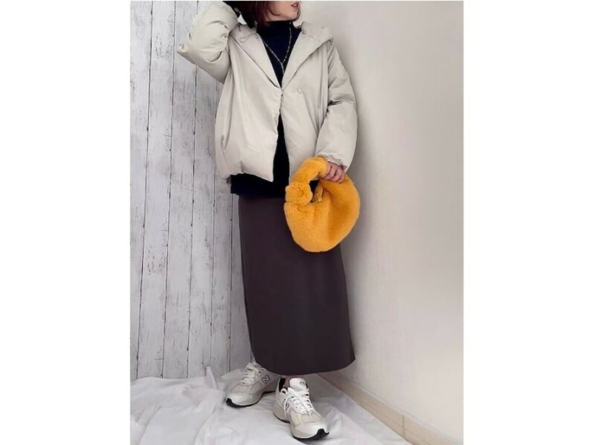 ボリュームのあるアウターにはIラインのボトムスが一押し　出典：WEAR