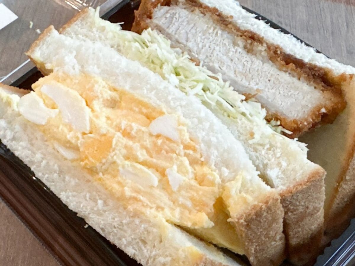 ローソンまちかど厨房の「三元豚の厚切りカツ＆タマゴサンド」