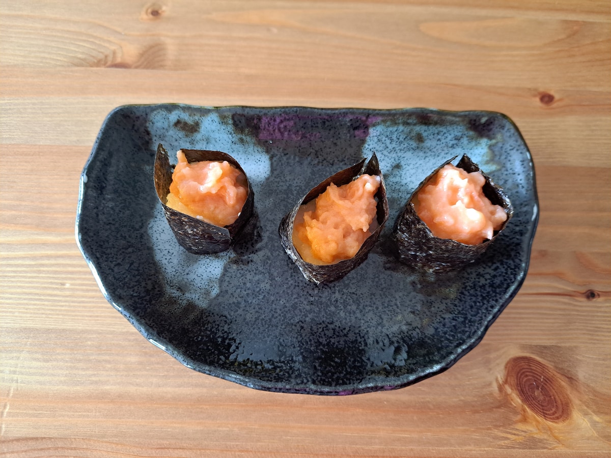 業務スーパーの「サーモンたたき」