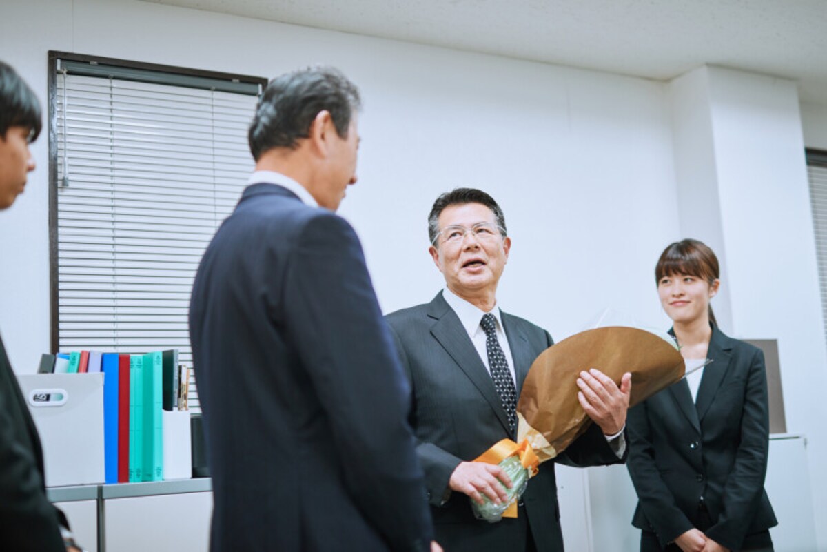 60歳定年退職で受け取る退職金額は、退職給付制度や企業規模などでかなり差がある。