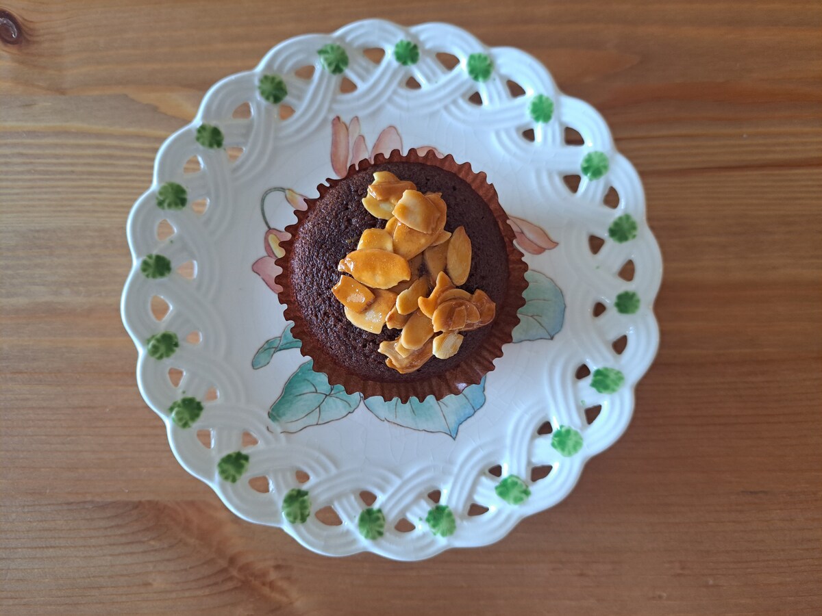 業務スーパーの「ダブルチョコマフィン」
