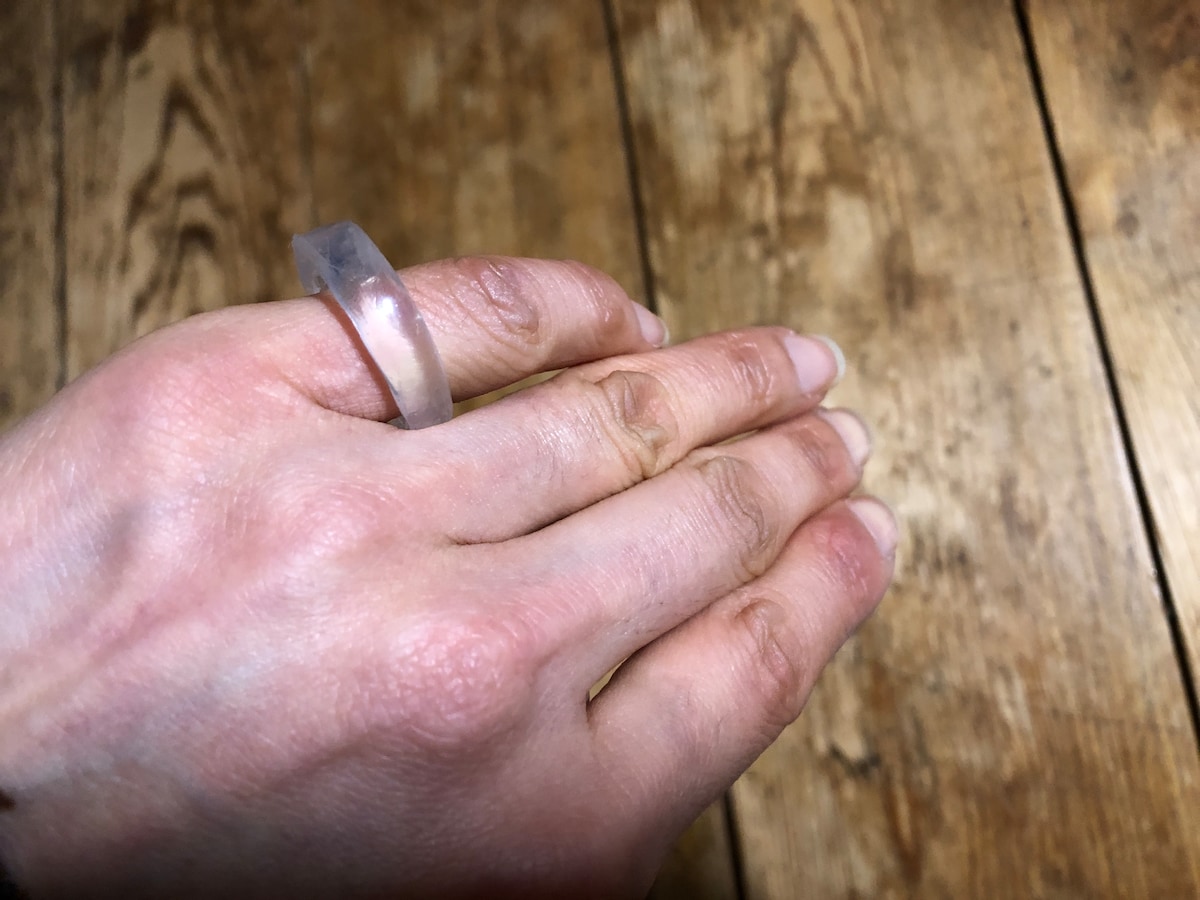 シリコンモールドを使用して「リング」を作る