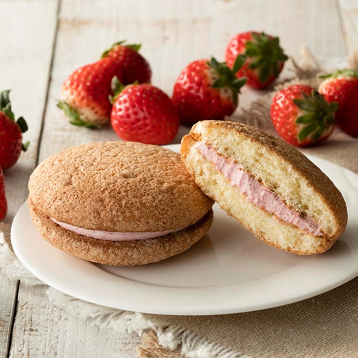 シャトレーゼ　ケーキ　いちご