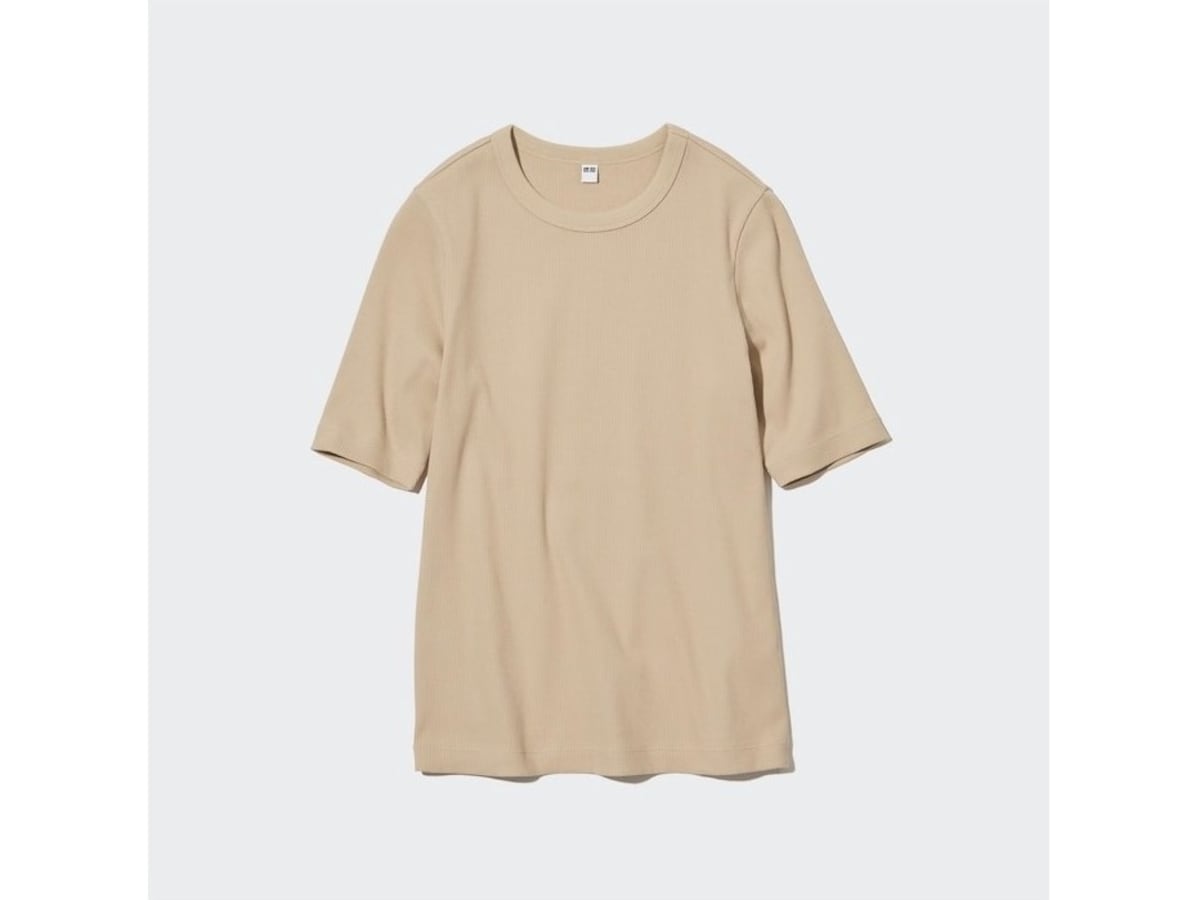 ユニクロ　リブクルーネックT  1500円（税込）