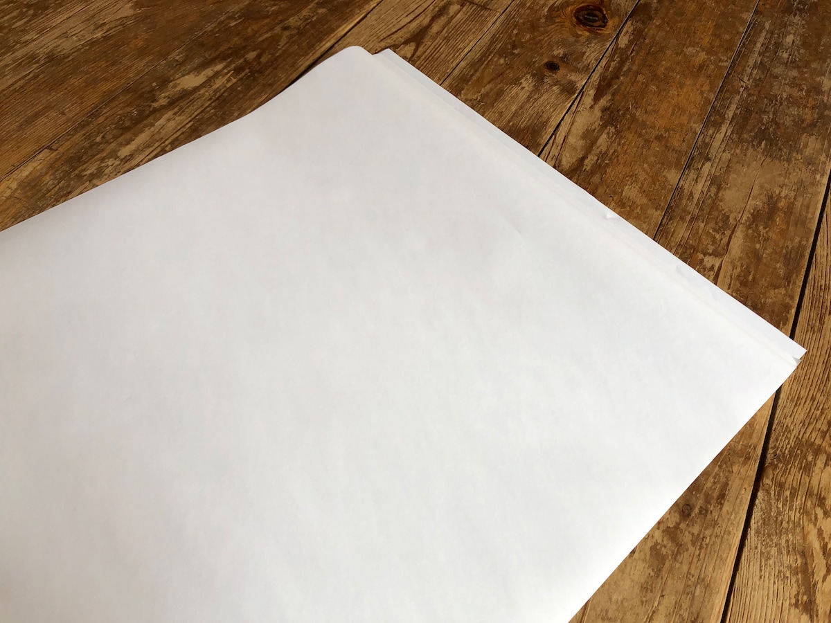 ダイソーの「模造紙4枚入り」はマス目がないからイラストなどは描きやすい