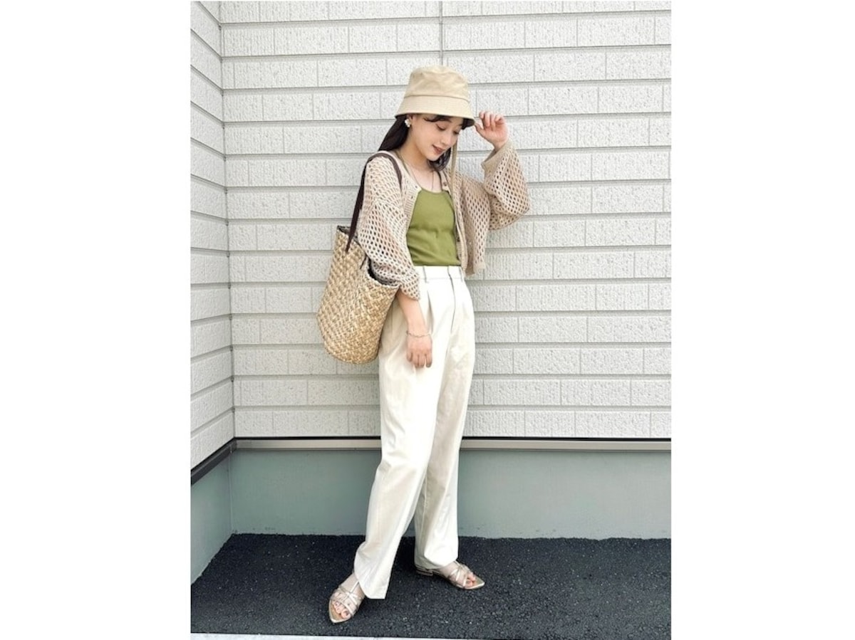ボレロは夏コーデのライトアウターにぴったり　出典：WEAR