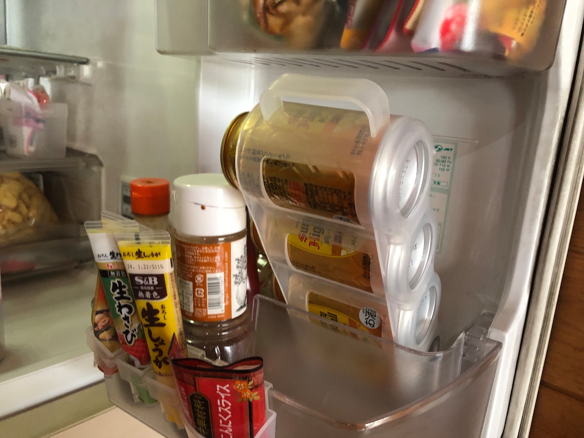 ダイソーの「缶ストッカー」は縦使いもできる